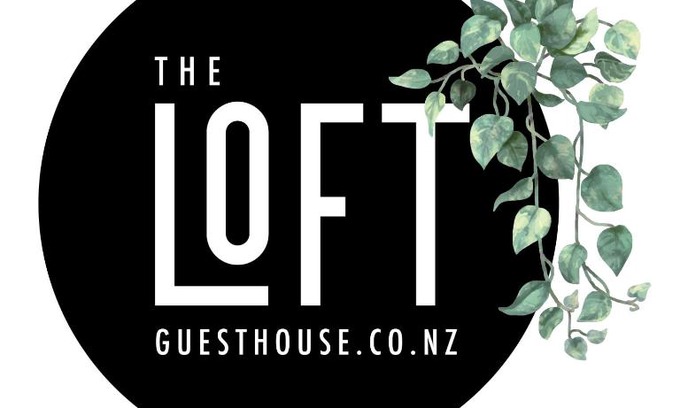 Onerahi House | The Loft Guesthouse - Private Harbourside Oasis