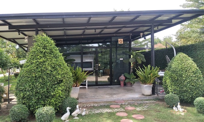 Sung Noen Hotel | The Lofts Eco