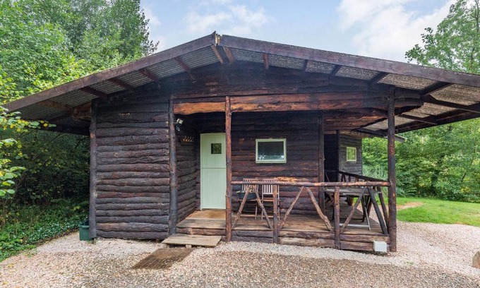 Honiton House | The Log Cabin