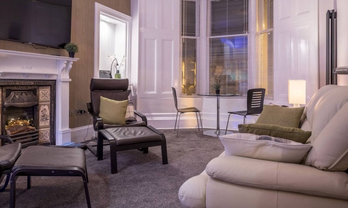 Milngavie Apartment | The Lomond by West Highland Apartments