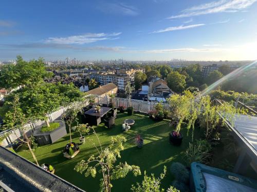 Brixton Hill House | The London Skyline Penthouse