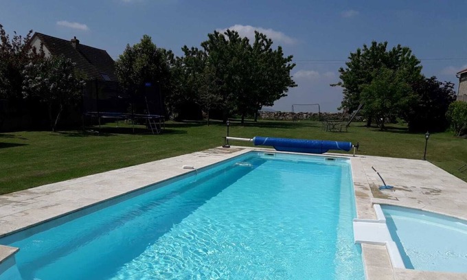 Chery-les-Pouilly House | The Longère de Chéry: countryside and swimming pool!
