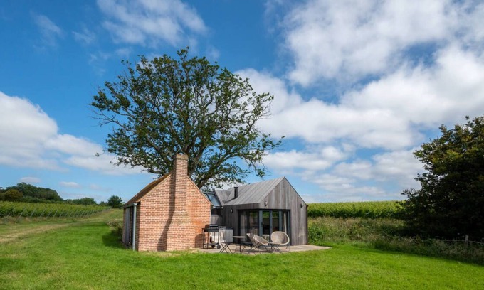 Stone in Oxney House | The Lookers Legacy in the beautiful Tenterden