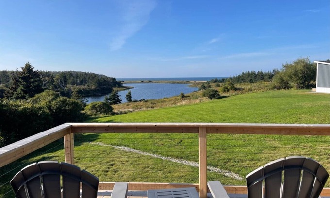 Colindale Cottage | The Lookout - Executive Class, Accessible Mini Villa