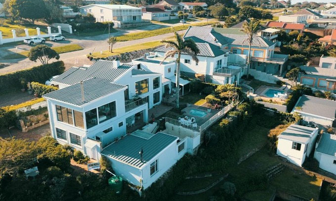 Port Alfred House | The Lookout Guest House