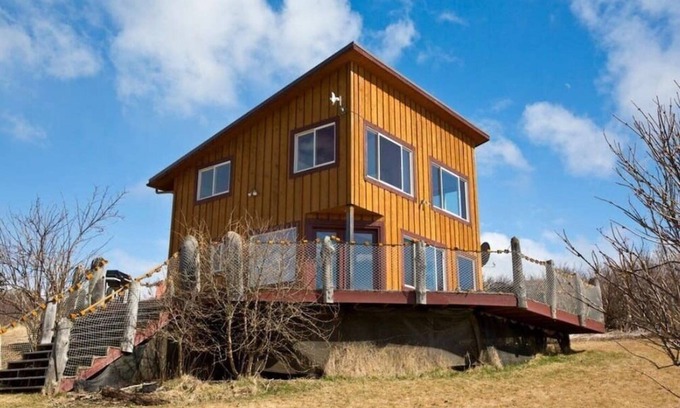 Homer Ski Chalet | The Lookout