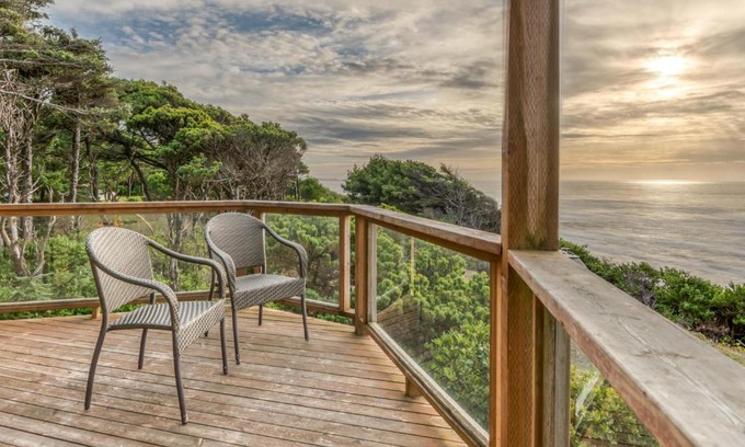 Beverly Beach House | The Lookout