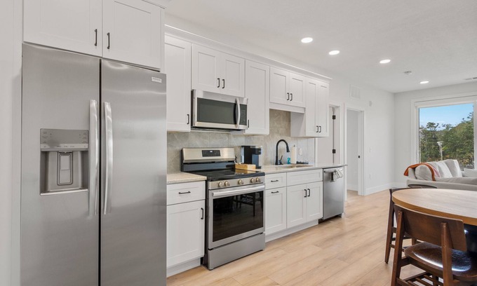 Traverse City Apartment | The Loop Downtown By Kasa