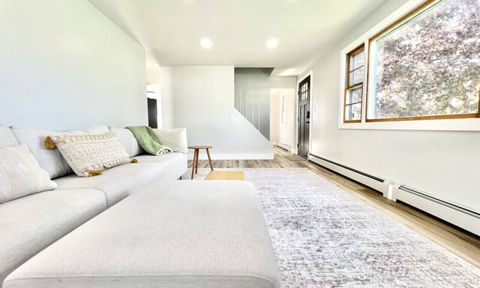 Westbrook House | The Lori House in Westbrook
