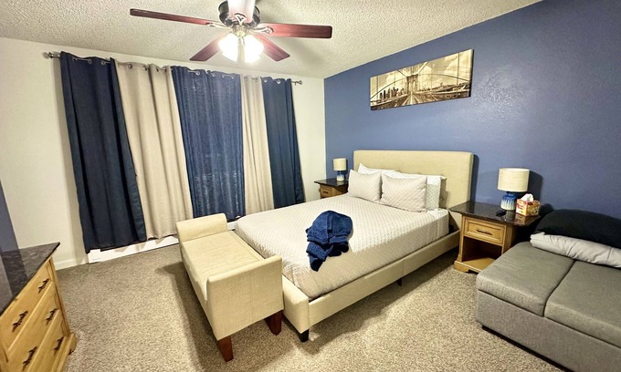 Sand Lake House | *The Lovely Place* Stunning 3BR 1.5 BA Sleeps 7. Private driveway RV parking.