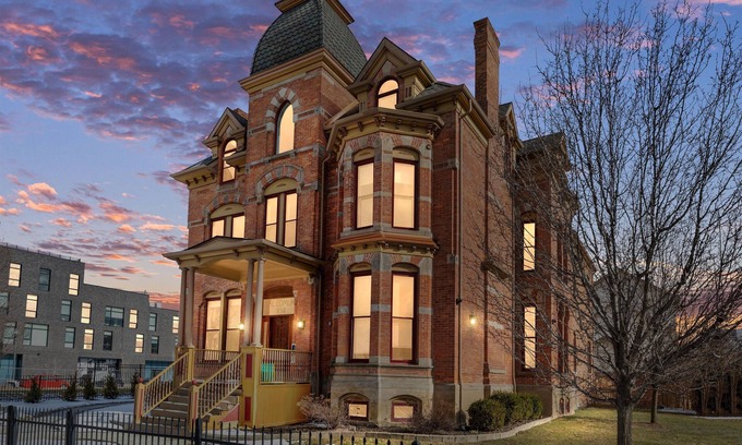 Midtown House | The Lumber Baron's Downtown Mansion 2KingBR/2.5BA
