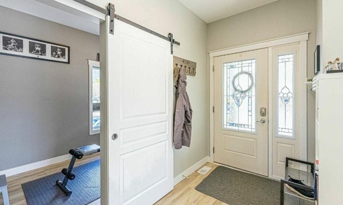 Revelstoke House | The Mackenzie Haven