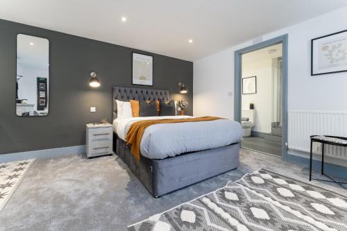 Southampton Apartment | The Madison - Premium Self Check-In Studios & Apartments