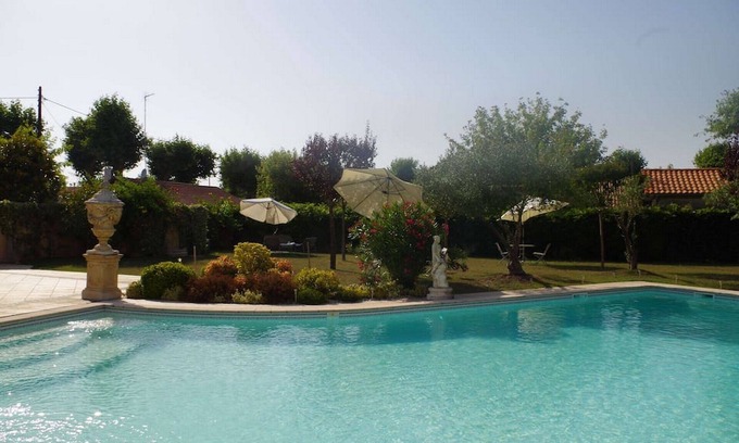 Audenge Apartment | THE MAGIC OF THE BASIN IN FULL CITY CENTER