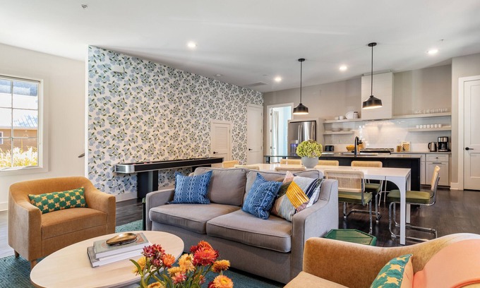 Germantown Apartment | The Magnolia #1 by AvantStay | Minutes to Downtown