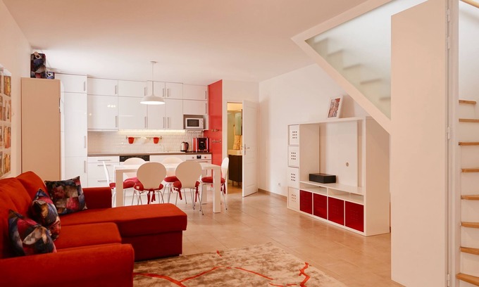 Beaune City Centre House | The Maison des Remparts in Beaune