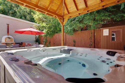 Bournemouth City Centre Villa | The Majestic Villa