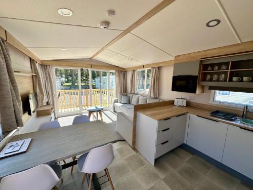 Aberlour Other | The Malt Van - Beautiful, luxury static caravan