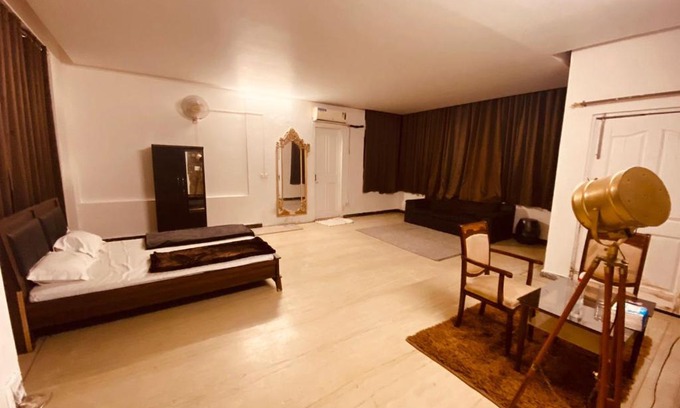 Faridabad House | The Mansion - Killa 25