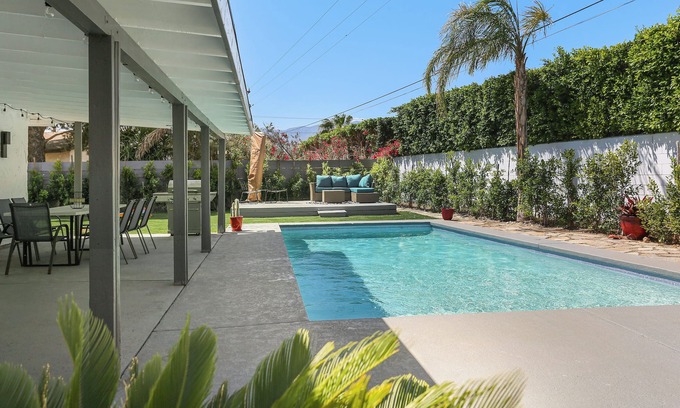 Palm Springs House | The Marble Palace - A Ryson Property