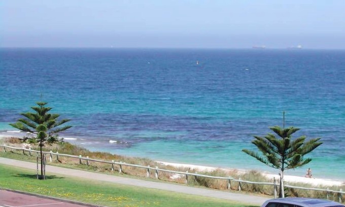 Cottesloe Apartment | The Mariner on the Beachfront