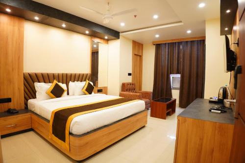 Deoghar Hotel | The MARUTINANDAN GRAND