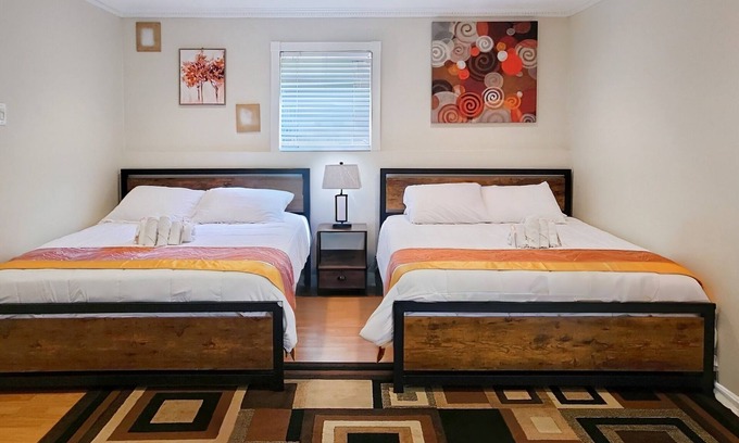 Hybla Valley House | The Master Haven, Alexandria