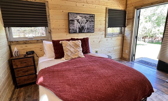 Westcliffe Cabin | "The Matador" Westcliffe Outpost Cabin