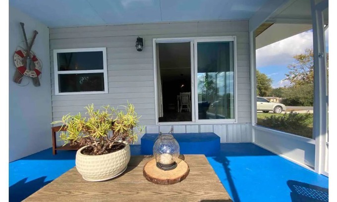 Cocoa House | The Mayflower/FarmHouse Home. 20 Mints From Beach