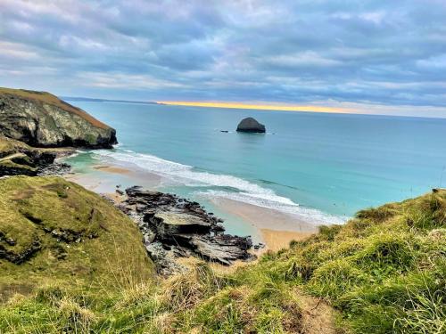 Trebarwith Strand Apartment | The Mermaid Loft - Trebarwith Strand Cornwall