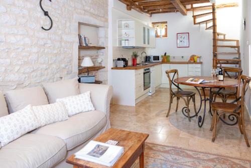 Puligny-Montrachet Apartment | The Mews