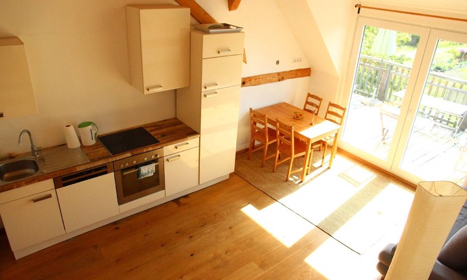 Deggenhausertal Apartment | The middle apartment, 45sqm, balcony, 2 bedrooms, max. 6 persons