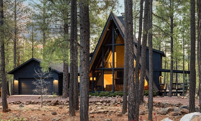 Pinetop Cabin | The Midnight Pines - All Black A Frame w/ Hot Tub