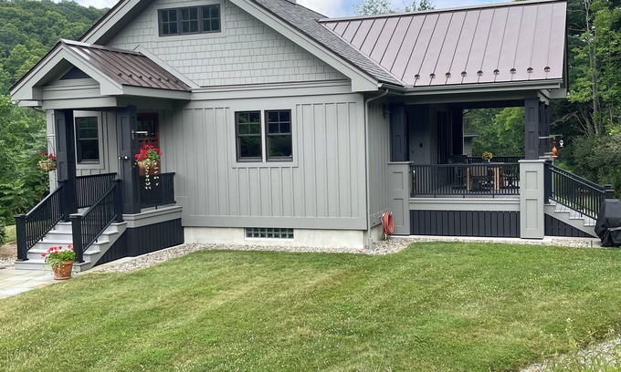 Cohocton House | The Mission House- located in the Finger Lakes. Hike & bird watch. EV charger.
