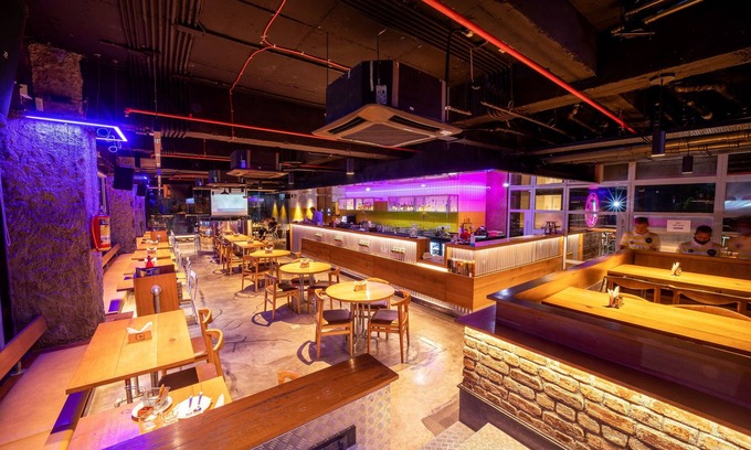 Rabale Hotel | The Monarch