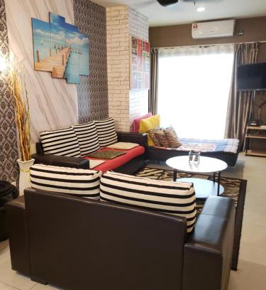 Taman Jubilee Apartment | The Mons inside Tower Regency Hotel and Apartments