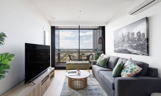 Southbank Apartment | The Monstera Chic Urban Retreat with Shared Pool
