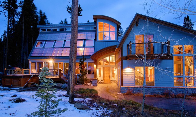 Peak 8 Villa | The Mont Blanc Home - Walk to lifts - ski back to house!