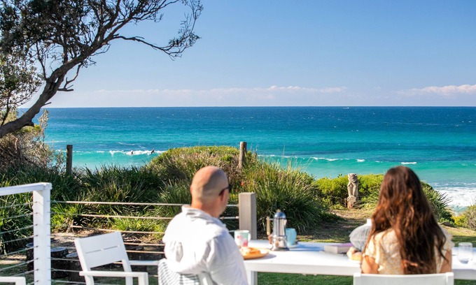 Mollymook Beach House | THE MOOK on Mollymook Beach - Beachfront Cottage