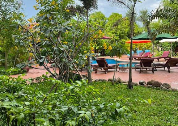 Kampot Hotel | The Moon Kampot Boutique