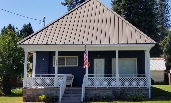 McCloud House | The Mountain House at the base of Mount Shasta