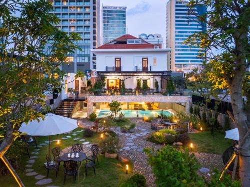 Bai Chay Villa | THE MUSE Villa-10mins walk beach