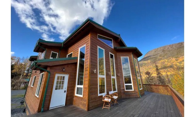 Cooper Landing House | The “Mystic Moose” Home