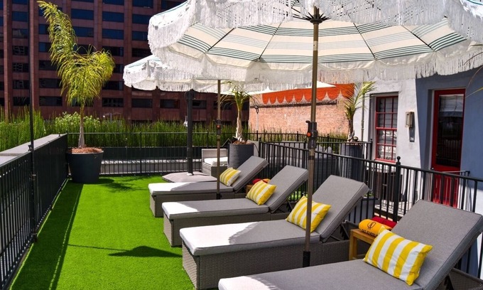 Central Business District Condo | The Natchez Near FQ, Heated Pool & Hot Tub, Great for Families, Business, Groups