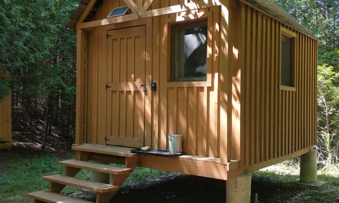 Central Frontenac Cabin | The Naturalist