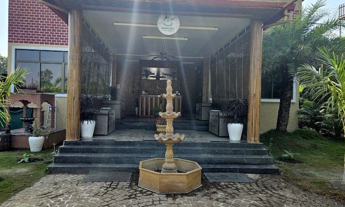 Mhow Hotel | The Nature Nest Hotel And Resort
