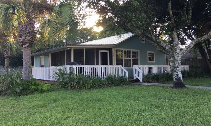Port St. Joe House | "The Nest" Beach House in Mexico Beach w/Gulf views and only 100 steps to sand!