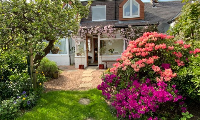 Errol House | The Nest - Cosy Holiday Cottage