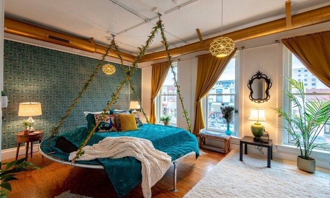 Lake Geneva Apartment | The Nest-Downtown Lake Geneva |Fun & Creative Loft |Unique |Themed Rooms |Parking |1 Block to Beach