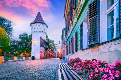 Sibiu Old Town Apartment | The Nest Hidden Gem in Central Sibiu